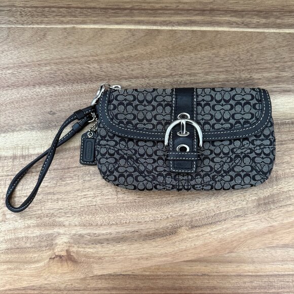 Coach Vintage Soho Flap Wristlet Wallet - Picture 2 of 12